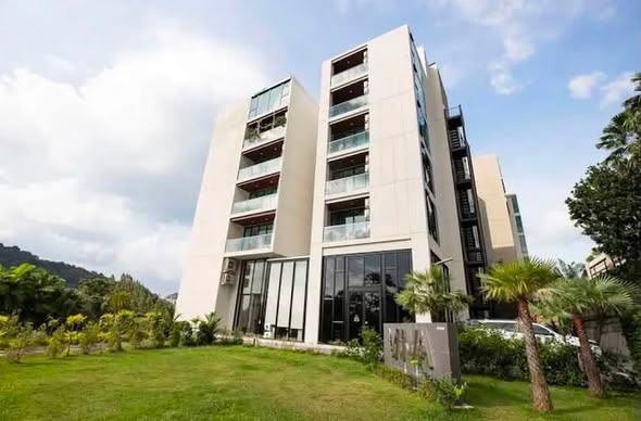 For Rent The Viva Patong Pets friendly Location : Patong, Phuket Rental Price • 25,000 THB/month for 1 year contract • 28,000 THB/month fo
