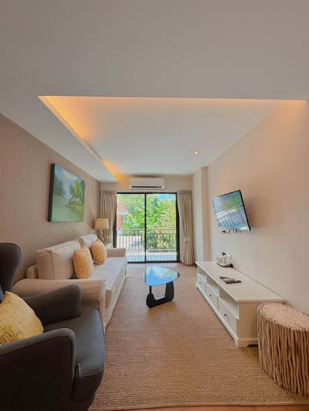 for Rent The Title Rawai Phase 3 Just minutes from Rawai Beach Available Now Short-Term Rental Only Price: Please DM with your preferred s