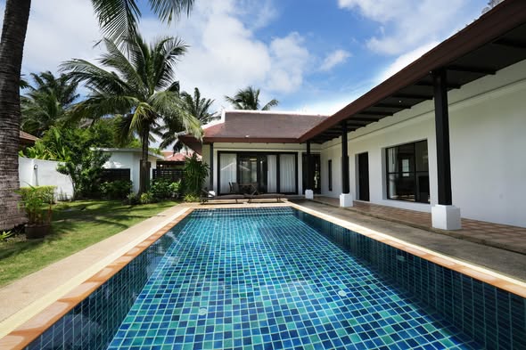 FOR RENT: Private 2BR Pool Villa with Huge 700 sqm Garden – The Garden by Vichara (Pasak 4/1) Price: THB 100,000 / month (1-Year Lease) Lo