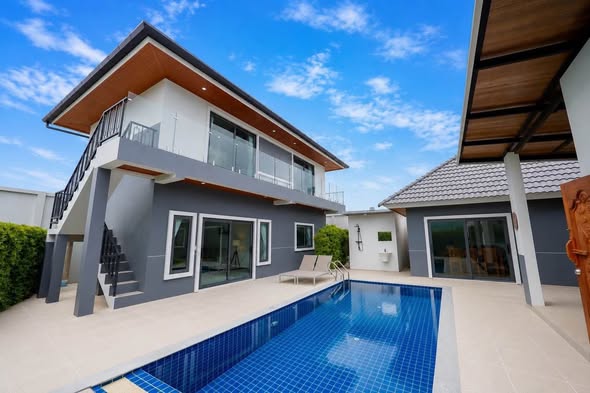 utes to Robinson Lifestyle Thalang Rental Price : 65,000 THB / Month (High-Speed Wifi Included ) Property Features • 3 Bedrooms • 4 Bathroom