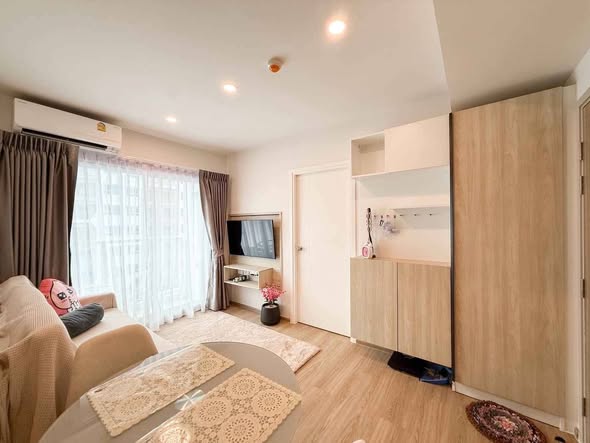 for Rent, Feel Condo Near Central Phuket 6th Floor | Building B Fully Furnished and Ready to Move In Refrigerator 12,000 BTU Air Condition
