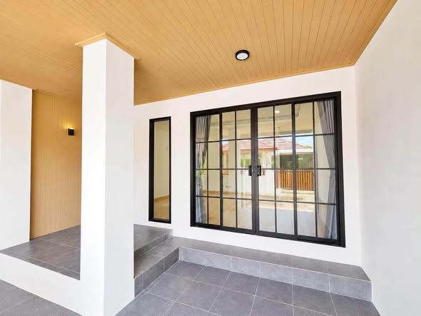 for Rent at Chao Fah Thani Village Chalong 2 bedrooms, 1 bathroom Rent: 20,000 THB/month (1-year contract) Move-in costs: * 2 months’ secu