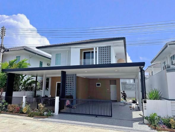 и ещё 32 50 000 ฿ · ภูเก็ต, ประเทศไทย 4 спальни · 3 санузлов · Дом Отправить сообщение