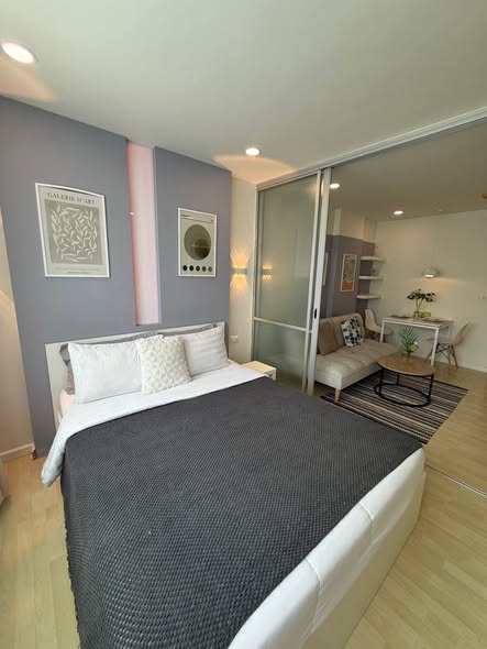 for rent - D Condo Kathu Location : Kathu Pool View 1 Bedroom, 1 Bathroom 1 living room and 1 kitchen Building B , 5th Foor Ready to Move
