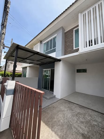 For Rent 18,000/month (1-year contract) - 2 months deposit + 1 month advance 4mins to Lotus Thalang 15mins Bang Tao 16mins Laguna beach 19