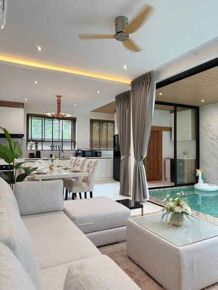 FOR RENT @ KATHU, PHUKET 15 minutes to Central Phuket/ Patong) Experience warm modern living in this elegant private pool villa ⸻ 3 Bedroo