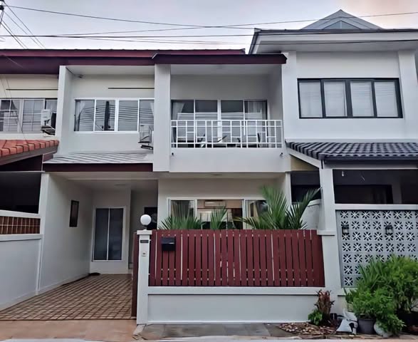 Город Пхукет, Таиланд · Don't Miss! RENT NOW!! TOWNHOUSE | Pasak, Cherng Talay, Phuket Near Boat Avenue | Fully Furnished | Prime Lifestyle