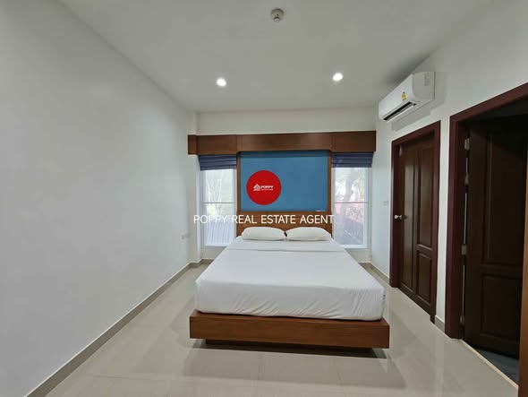 Available for annual contract 2 month deposit Fully furnished, fully equipment, More details Whatapp: +66952619995 Line : 0952619995 Wechat: