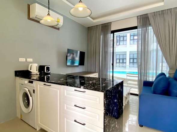 h Surin Beach (by owner) (ยินดีรับเอเจนซ์) 1 st Floor (Pool Access) 1 Bedroom 1 Bathroom 36 Sq