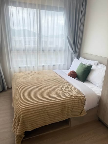FOR RENT D CONDO REEF Rental: 15,000 ฿/month (1-year contract) 1 months deposit + 1 month advance The actual room has all the necessary ap