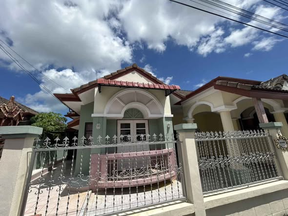 For Rent Location : Wichit 20,000 Baht/Month 1 Year Contract Water & Electric Goverment rate Gabage 360/Year 3 Bedrooms (2 Aircon) 2 Bathr