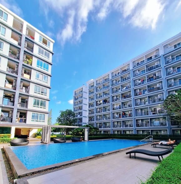 The View Condo Suan Luang(near a park) Conveniently located near cafes, restaurants, and shopping malls