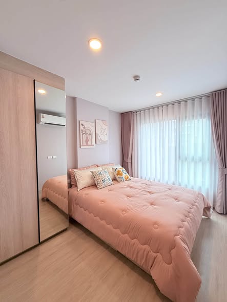 FOR RENT The Origin | Kathu-Patong Rental: 25,000 THB/month (1-year contract) 2 months deposit + 1 month advance Master suite : • 1 Bedroo