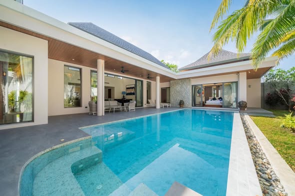 The Breeze – 4BR Pool Villa with Jacuzzi Bangtao, Phuket | 4 en-suite bedrooms | 2 kitchens | Salt-water pool 280,000