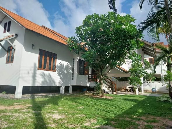 for rent in Chalong - 2 Bedrooms - 2 Bathrooms - Outdoor balcony area - Aircons - furniture - Covered parking - Quiet soi in small neighbo