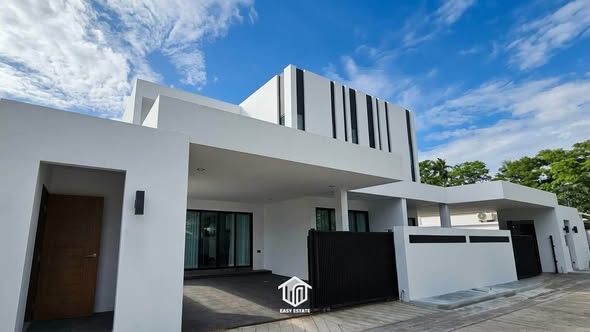 LUXURY PRIVATE POOL VILLA | Thalang, Phuket Modern Tropical Living | Private Pool | Near Robinson Lifestyle & Inter