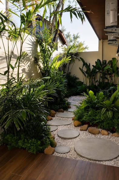 For Rent Co-Agents Welcome Bangjo, Phuket (Near Bangtao Area) 3 bedrooms 3 bathrooms 1 living rooms Private Pool Outdoor Bathtub In Garden