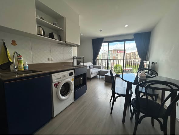 for Rent at The Base Central Phuket – Prime City Living Room Details (2 Bedrooms / 1 Bathroom): Fully furnished, ready to move in Master b