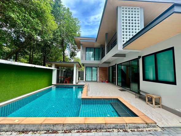 For Rent Kankrao Pool View Private Pool Villa at Paklok Paklok, Thalang Area Rental Price • 60,000/Month (1-Year Contract) 2 Months Securi