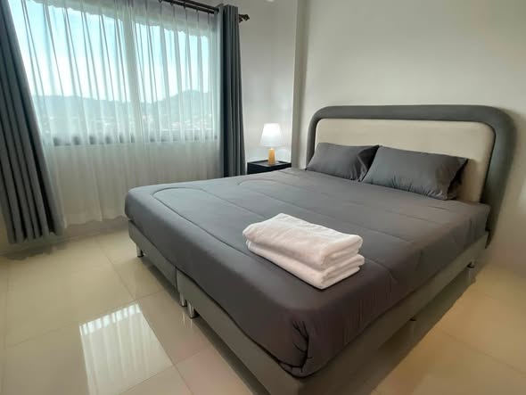 For Rent Ratchaporn Place Condominium | Kathu Price : 13,000 THB per month ( year contract) Mountain View Size 36