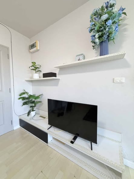 for Rent: DCondo Kathu, Phuket Location: Great location, just a 5-minute drive from Central Shopping Mall, Tesco Lotus, and Big C