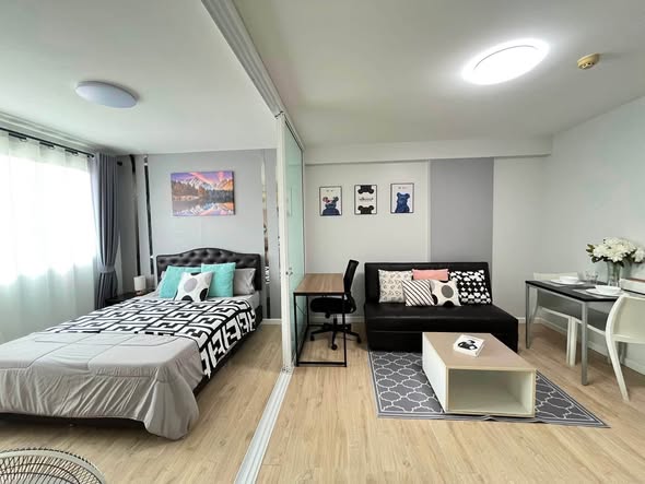 For Rent – Dcondo Kathu Unit Details: • 1 Bedroom, 1 Bathroom • Size: Comfortable layout • 6th Floor, Building C (Corner Unit – more priva