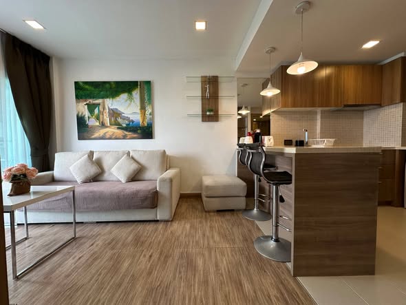 FOR RENT — Spacious 1-Bedroom Apartment | 650m from Nai Harn Beach, Phuket Live the island dream in this generous, well-appointed apartmen
