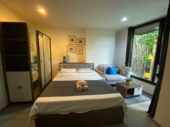for Rent at The Base Central Phuket – Prime City Living Enjoy modern and convenient living in this well-designed studio unit at The Base C