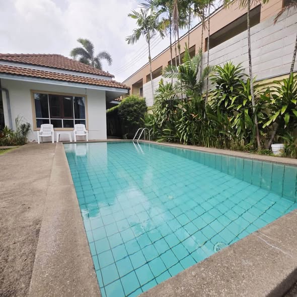 Pool villa in Chalong 45,000 Month 2 bedrooms 2 bathrooms и ещё 8 1 Maryline Langlais Hi , is still