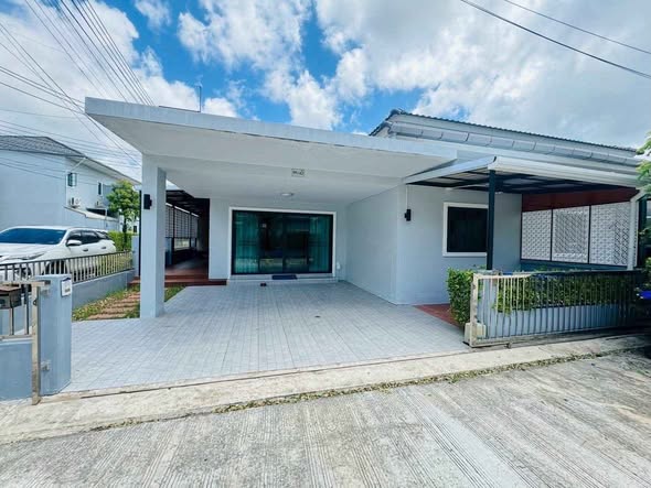 om August 2026 2 bedrooms 2 bathrooms 1 office Fully furnished Corner house 38,000