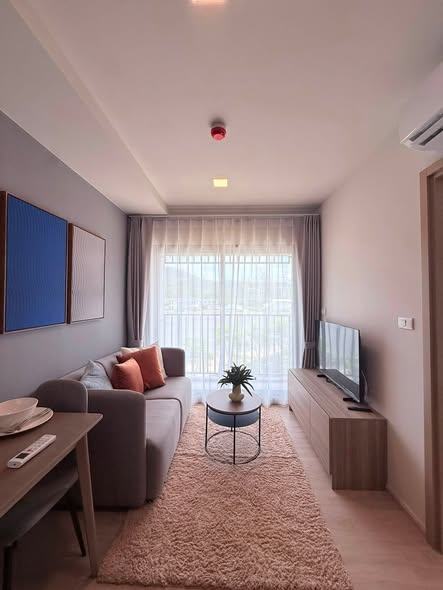 FOR RENT THE BASE CHERNGTALAY Rental: 25,000 THB/month (1-year contract) 2 months deposit + 1 month advance Studio Room • 1 Bedroom | 1 Ba