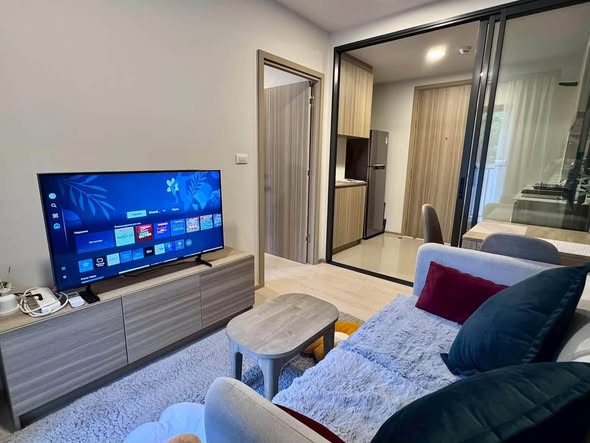 FOR RENT : The Base Rise Phuket เดอะ เบส ไรส์ ภูเก็ต 20,000 บาท/เดือน ใกล้ Central Phuket, Phuket Town Room Details • 1 Bedroom • 1 Bathro