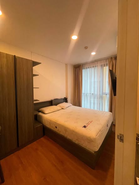 ยินดีรับโคเอเจ้นจํานวนมาก SPACE CONDOMINIUM Ready to move in 1 Bedrooms, 1 Bathroom • View: Building • Size: 24 sqm • Price: 14,000 baht/mon