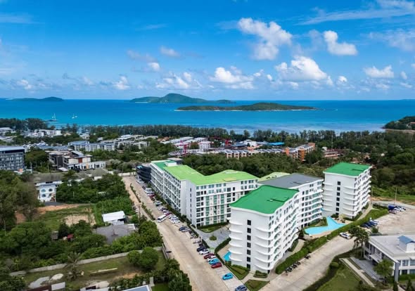 2-bedroom condo in Rawai for 5