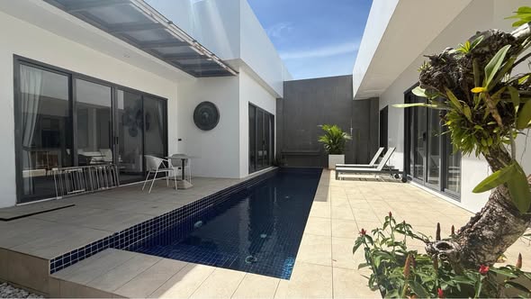 for Rent – Four Stone Villas, Kok Tanod Soi 8 This beautiful modern-style villa offers a spacious and comfortable living environment with