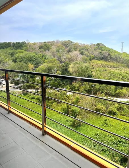 for Rent – 600 meters to Naharn beach Enjoy the calm tropical lifestyle just minutes away from Naiharn Beach, one of Phuket’s most beautif