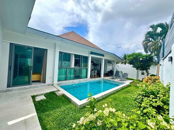 for Rent Saiyuan, Rawai, Phuket Ready to Move In ╔════════════════╗ 90,000 THB / Month ╚════════════════╝ 1-Year Contract Move-in Terms •