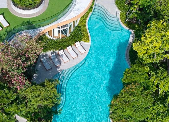 m Inside View PHYLL Condo Behind Central Floresta 20,000 THB/month | 1-Year Contract Ready To Move-In 1 Bedroom 1 B