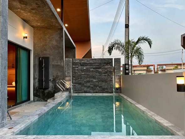 FOR RENT | THE 8 POOL VILLA **Ready to move in 3rd August** Chalong, Phuket Private Pool Villa 2 Bedrooms 2 Bathrooms Private Pool Fully F